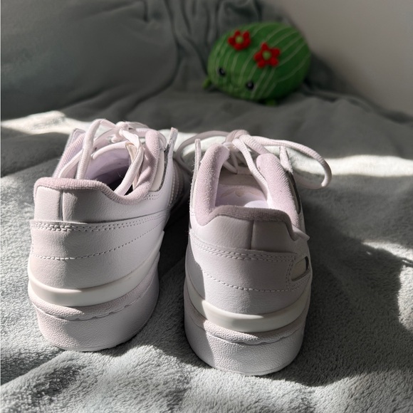 White and Purple Adidas women shoes - Picture 2 of 6